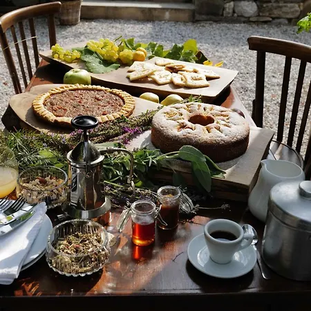 Cascina La Cinciallegra فندق مبيت وإفطار