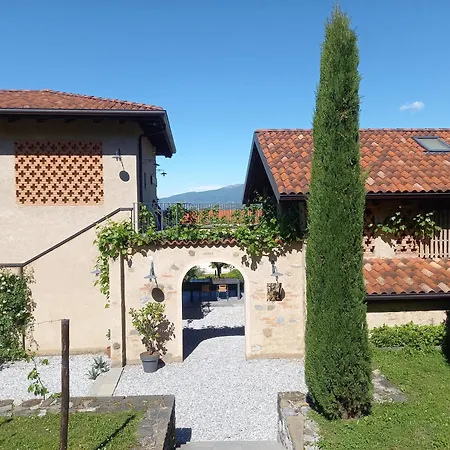 Cascina La Cinciallegra 4* Oggiono