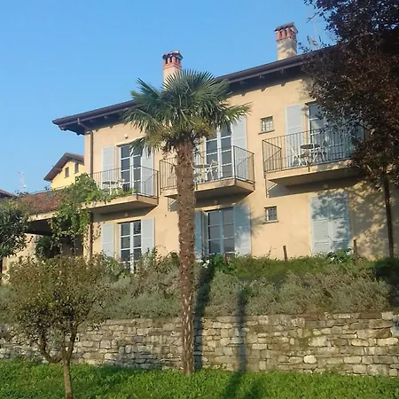 Cascina La Cinciallegra فندق مبيت وإفطار 4*