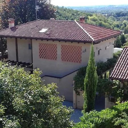 Cascina La Cinciallegra Nocleg ze śniadaniem 4*