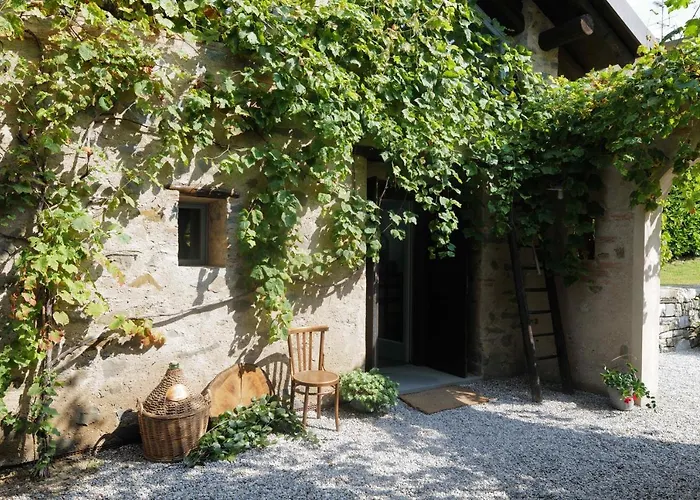 Bed & Breakfast Cascina La Cinciallegra 4*