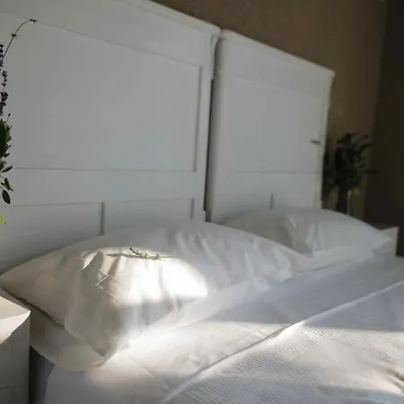 Cascina La Cinciallegra Bed & Breakfast Oggiono